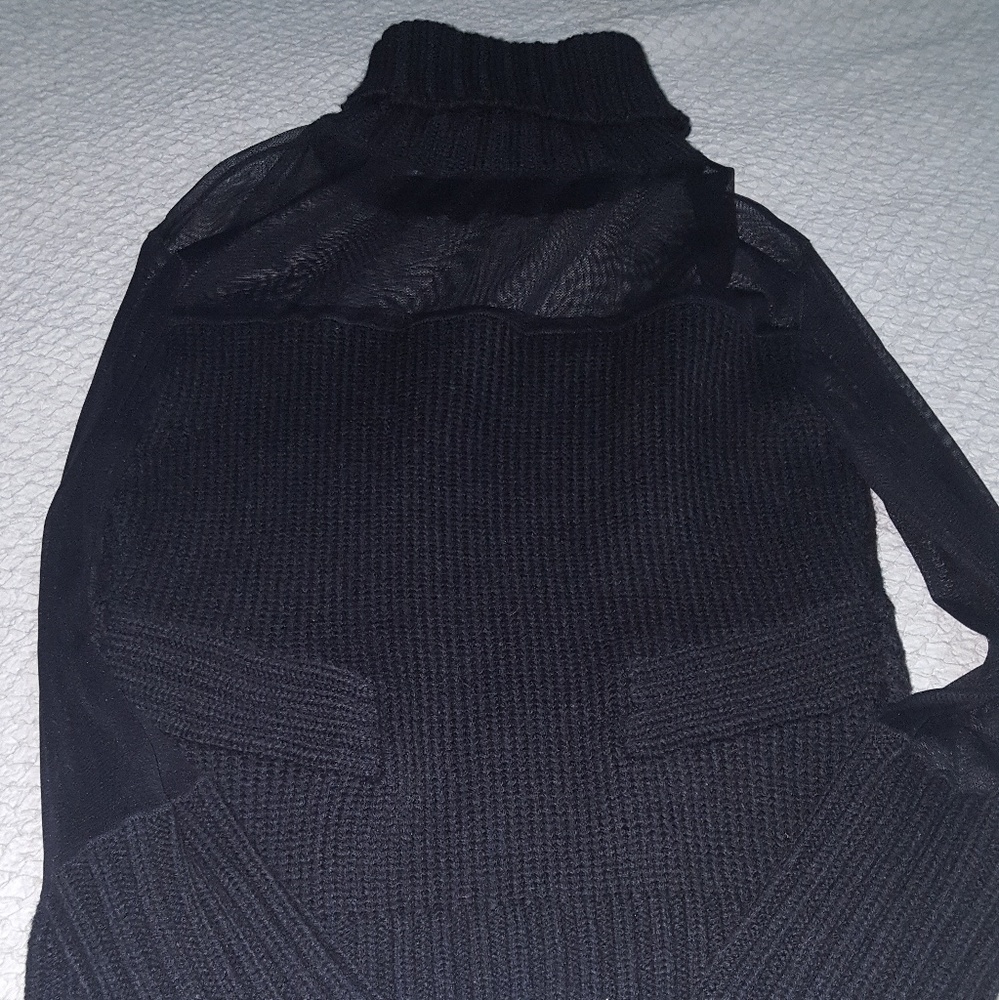 Lucidity sweater